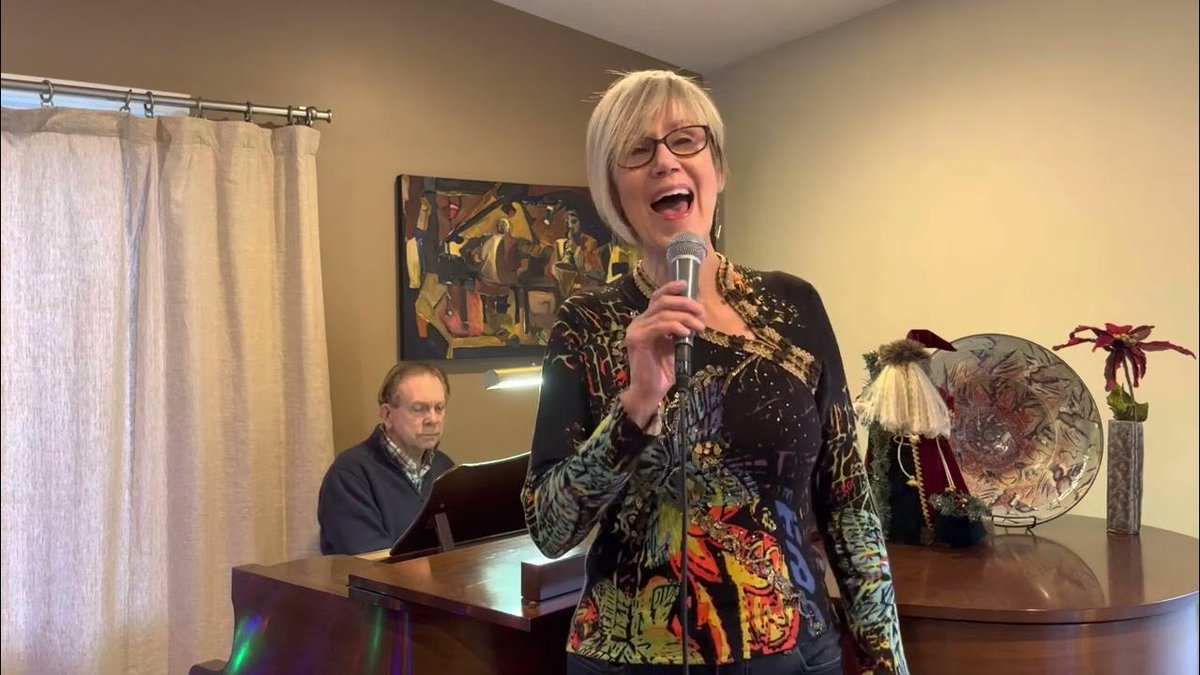 SmokinSleddog's tweet photo. #Jazzsinger, #SunnyWilkinson &amp; #jazzpianist &amp; composer #RonNewman can melt ice with this rendition of #WhiteChristmas !  Wishing  #snow &amp; #cocoa to everyone from the team at @SmokinSleddog Records &amp; #TOGOTouring Artists!

https://t.co/Utjv1BlzlJ 
#christmasjazz
#holidayjazz https://t.co/2vmMcV4aEg