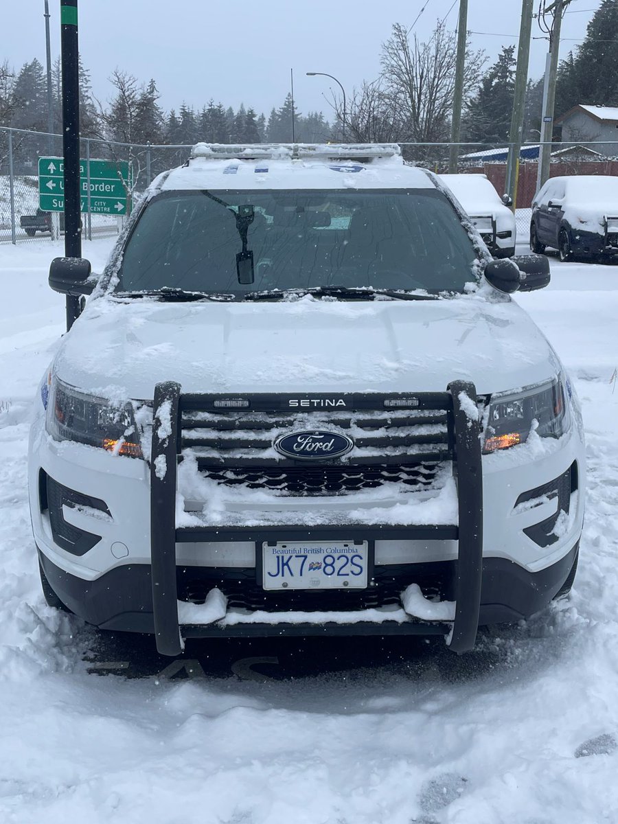 Is there a police car under all that snow? Constable Neudorf started his shift by clearing the snow off his vehicle before heading out on the road. A reminder to everyone to clear their vehicles of all snow and to drive safe! #FrontlinePolicing
