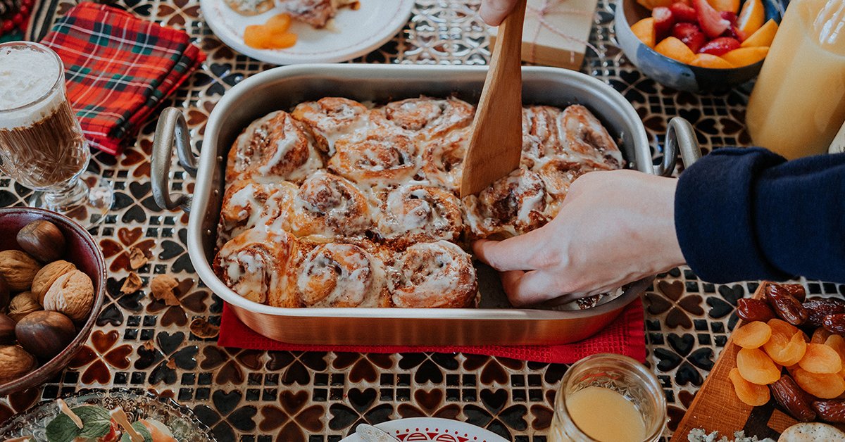 falk_usa's tweet photo. Snowed in from the stores? Falk Culinair gift cards are available online! Pitch in for your loved one's dream pan, or pass along to those shopping for you. Stay warm and happy Yule! https://t.co/g2bZYHOGM7 https://t.co/ICFBM1nRHZ