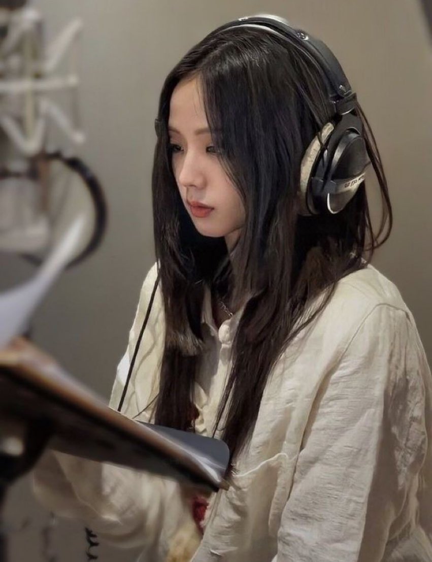bpink111__'s tweet photo. Where is Jisoo's solo debut? It was first promised in June 2020. It is now December 2022, we ask for answers. 
JISOO SOLO UPDATE @ygent_official

#JISOO #지수 #블랙핑크지수 💗 https://t.co/z16uAaSAT5