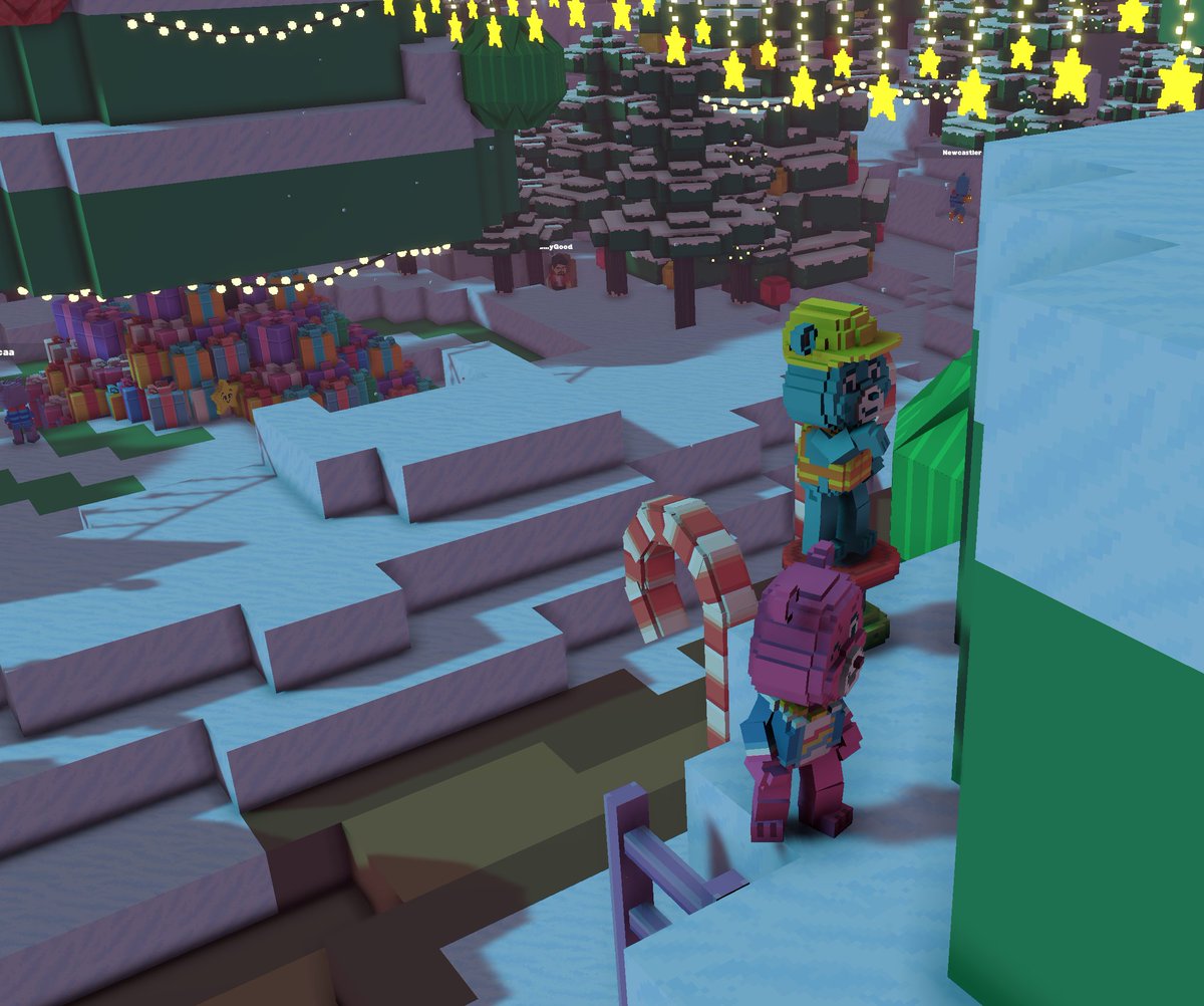 FormetaHK's tweet photo. @TheSandboxGame @carebears I found a @carebears blue construction worker in Merry Beary Winterfest! 👷🐻 #SeasonsGreetingsTSB https://t.co/6ag4TZZt7G
