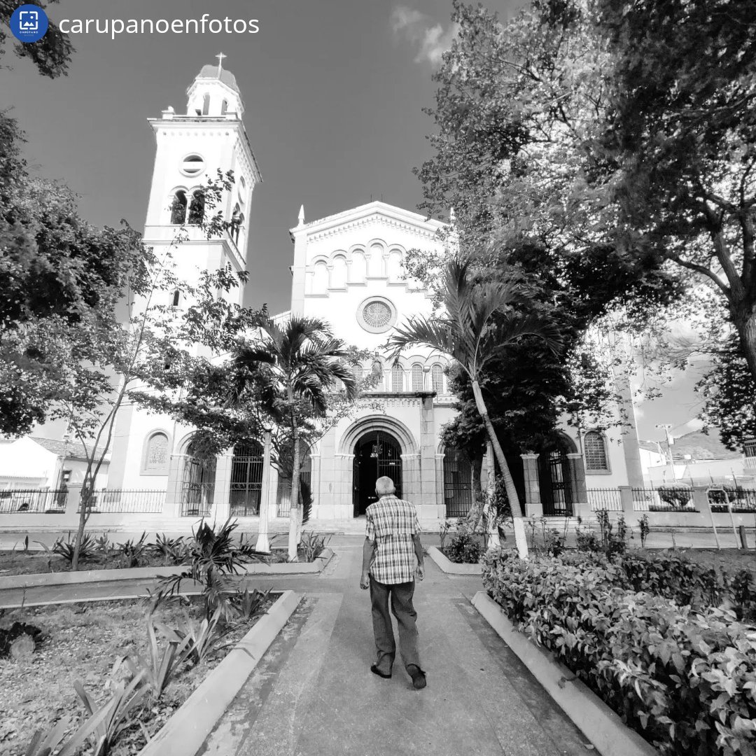 anapatalang's tweet photo. Carúpano 375 años. https://t.co/bjPDpC15hE
