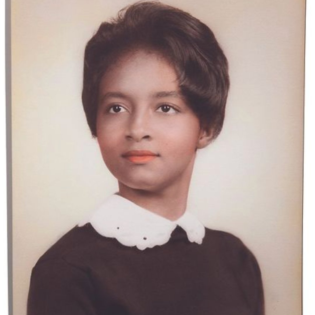 TheMoth's tweet photo. For this week's #storyextras, we wanted to share Dr. Sybil Jordan Hampton's senior portrait.
Listen to the latest #MothRadioHour here: https://t.co/mxsyrk7Jdr https://t.co/NQ6jMlAgiw