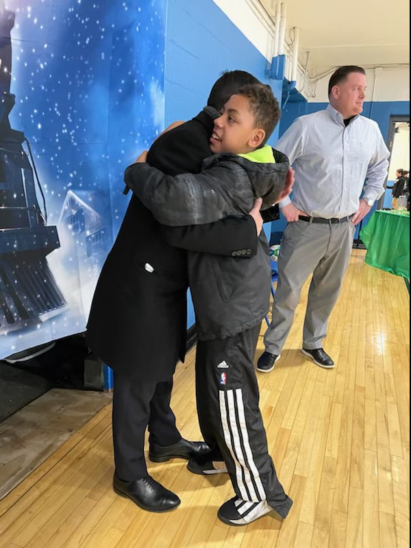 MayorNicholson's tweet photo. The Boys &amp; Girls Club’s Holiday Party was a wonderful time! It was a pleasure to meet so many children and watch as they rejoiced in holiday cheer. https://t.co/hXwK8iC4I9