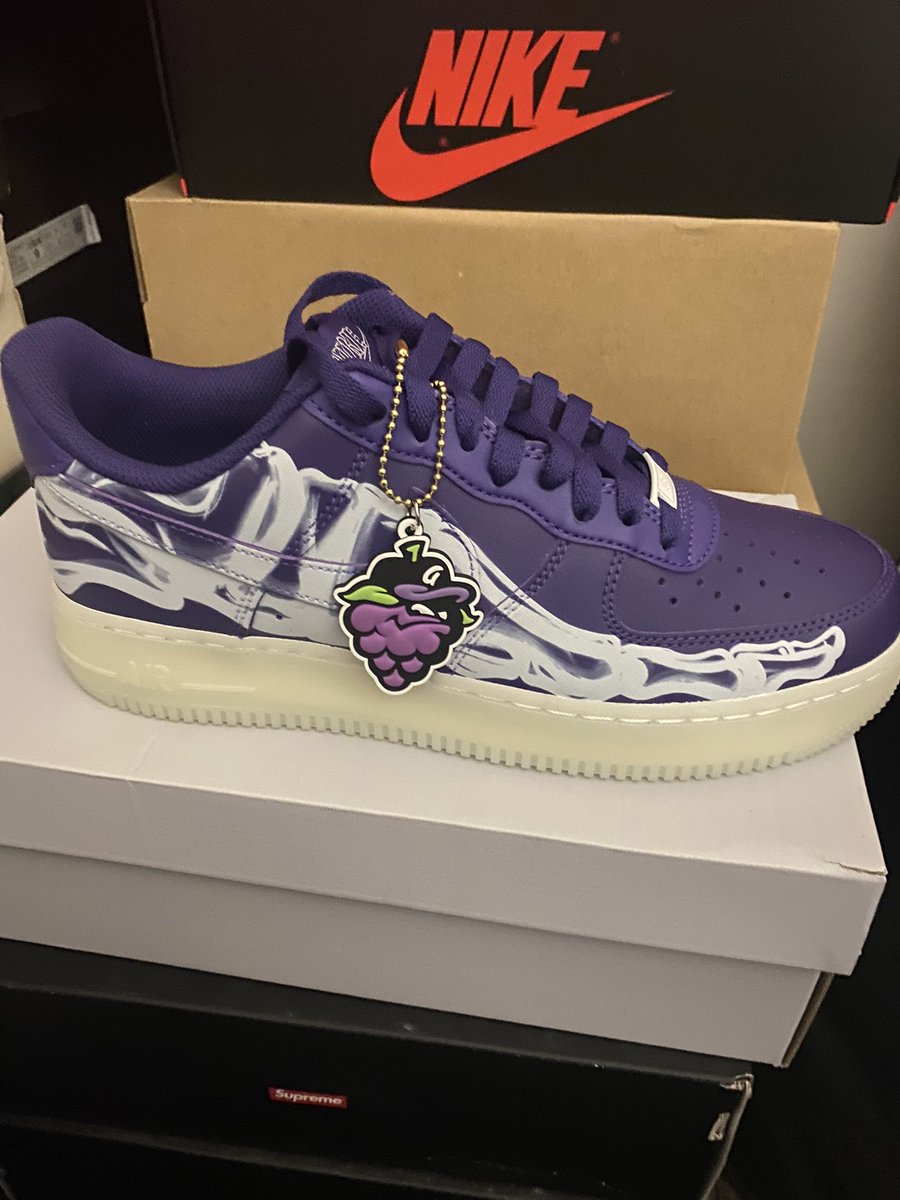 Shopkeylab's tweet photo. Comment "💜" if y’all feelin this #Keydrip WE IN MOTION! https://t.co/1Z7ivoOQLd