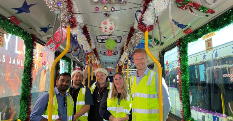 Transdev's tweet photo. 📷Our teams committed all over the world this December to make #mobility joyful & inclusive with #solidarity actions! Discover some initiatives @TransdevAustNZ #TransdevSweden @TransdevNA @TransdevIDF @CEAT_Transdev @TransdevIDF
#InclusiveMobility #CareShareDare #TransdevPurpose
