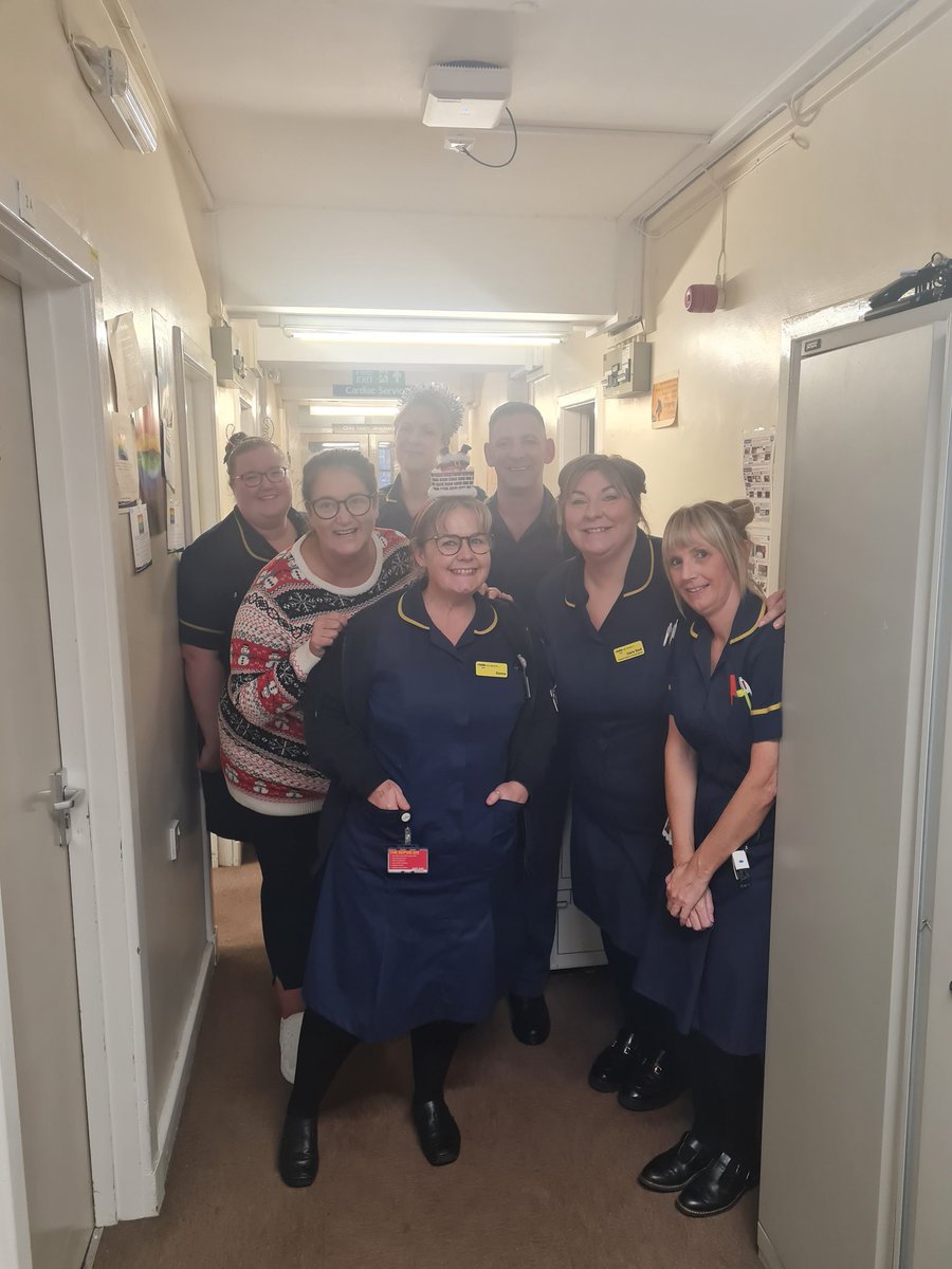 Claire Stott (@clairestott17) on Twitter photo A wonderful end to a crazy week....can't thank my team of amazing humans for all their support both personally and professionally.....I couldn't do it without u. #teammedicine. <a href="/OldhamCO_NHS/">Oldham Care Organisation</a> <a href="/dondonw1/">Donna Walsh</a> A wonderful end to a crazy week....can't thank my team of amazing humans for all their support both personally and professionally.....I couldn't do it without u. #teammedicine. <a href="/OldhamCO_NHS/">Oldham Care Organisation</a> <a href="/dondonw1/">Donna Walsh</a>