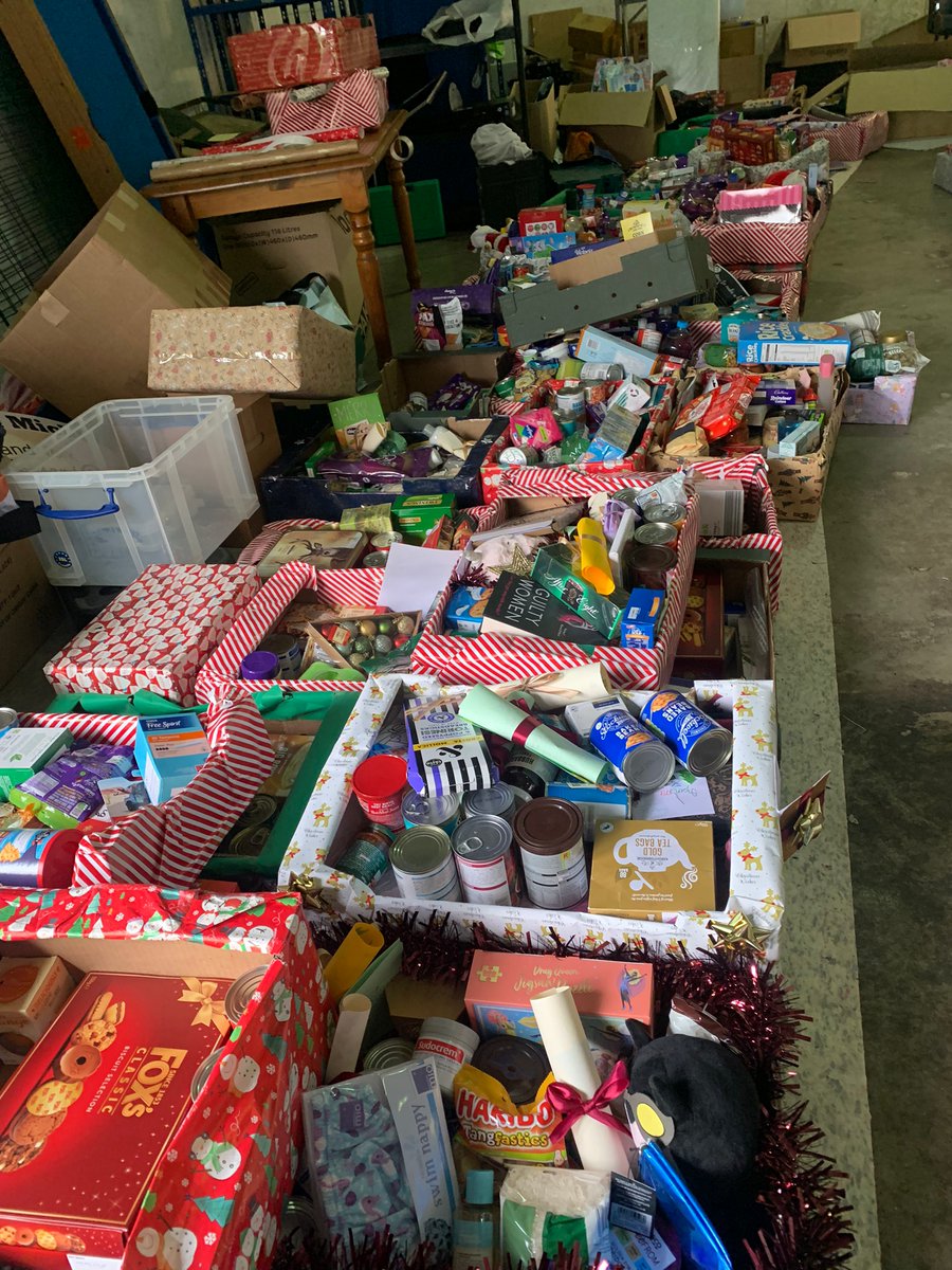 Thank you wonderful <a href="/york_college/">York College & University Centre</a> for the 40 hampers you gave to people in need through the Besom this year. We are so grateful!! What an incredible effort! 👏