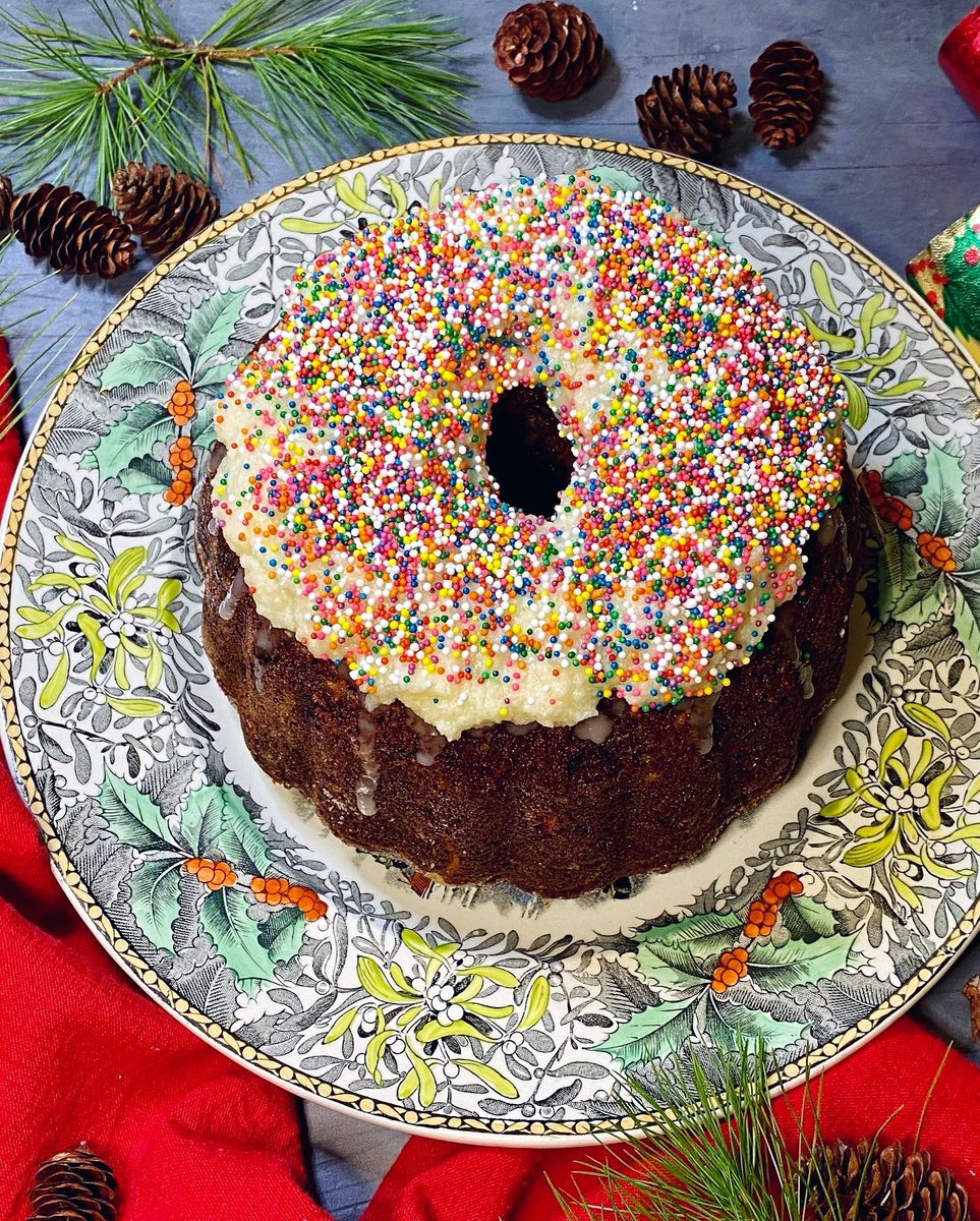 KarensKindred1's tweet photo. May your #Christmas season be as sweet as this family favorite #plumpudding…May it be filled with tried & true #traditions & new experiences that bring you #joy…For this year’s plum pudding I swapped out a little flour & added #curlydock flour. #foraging
#itsthelittlethings https://t.co/U9vLuGqW6k