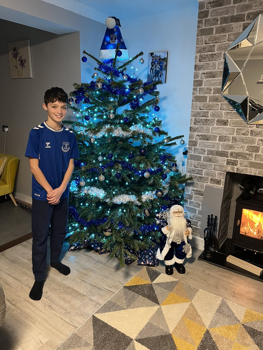 simon john sharp tweet media