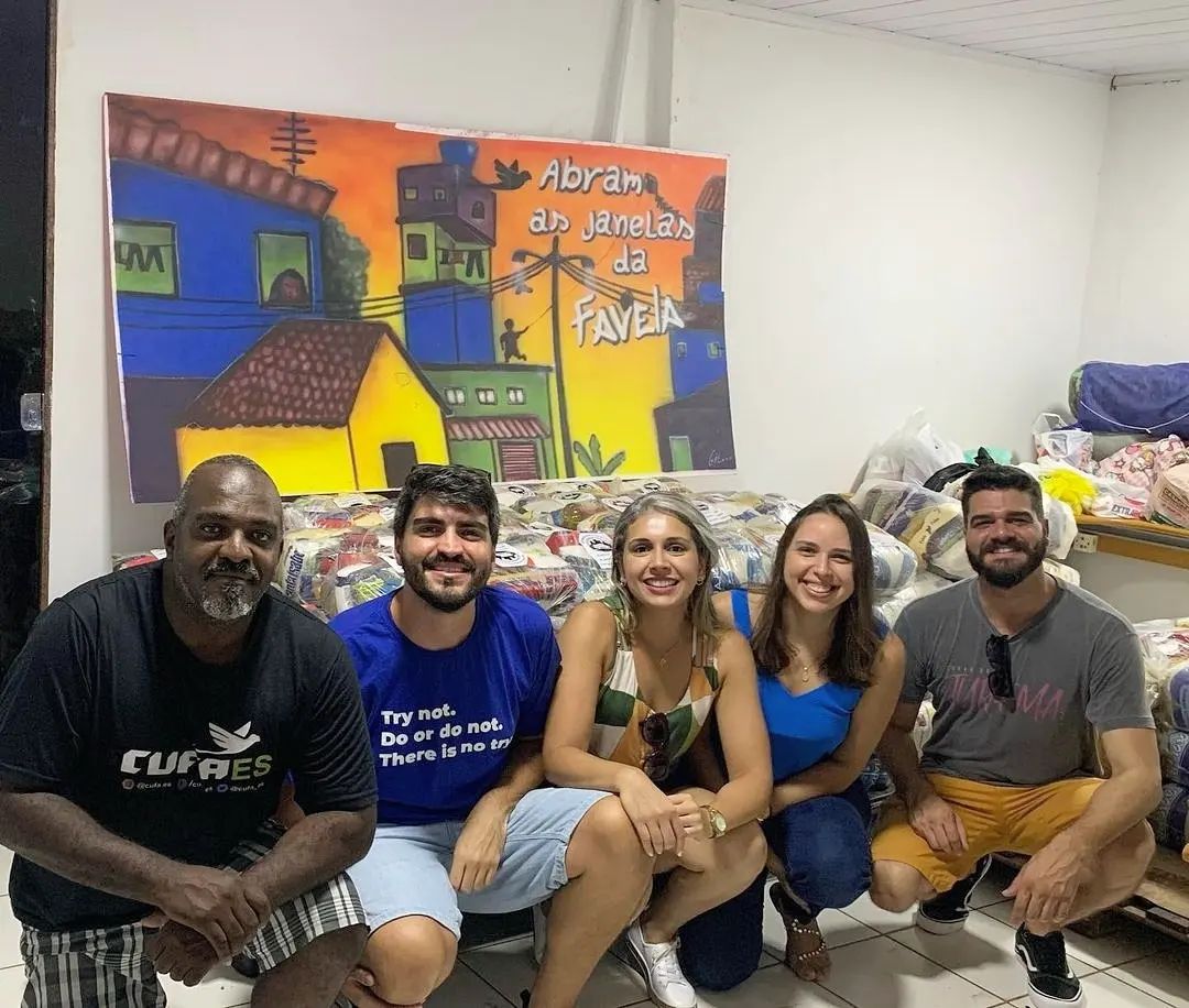 CUFA_Brasil's tweet photo. O Natal com a @cufa_es também vai ser especial! Só hoje receberam 1.500 brinquedos, que serão distribuídos junto com roupas, cestas básicas e panettones. Além de todas as doações dos últimos dias! Estamos juntos, trazendo o Natal para todas as famílias! #cufaes https://t.co/3zpnwIAkAc