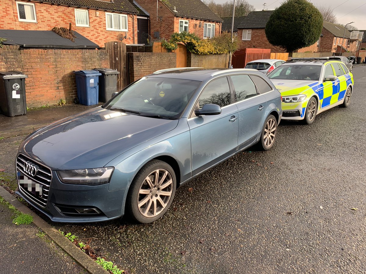 tvprp's tweet photo. The driver of this car kept chancing their luck but we caught up with them in #Marlow 🚓

The driver had:
• No insurance
• Failed a drug wipe for cocaine
• Class A drugs on them ❌

Driver #Arrested 
Car #Seized 
Disqualification #Likely

#OpTutelage #OpHolly 

#P0916 #P3125 https://t.co/XnEzl5U0Ar