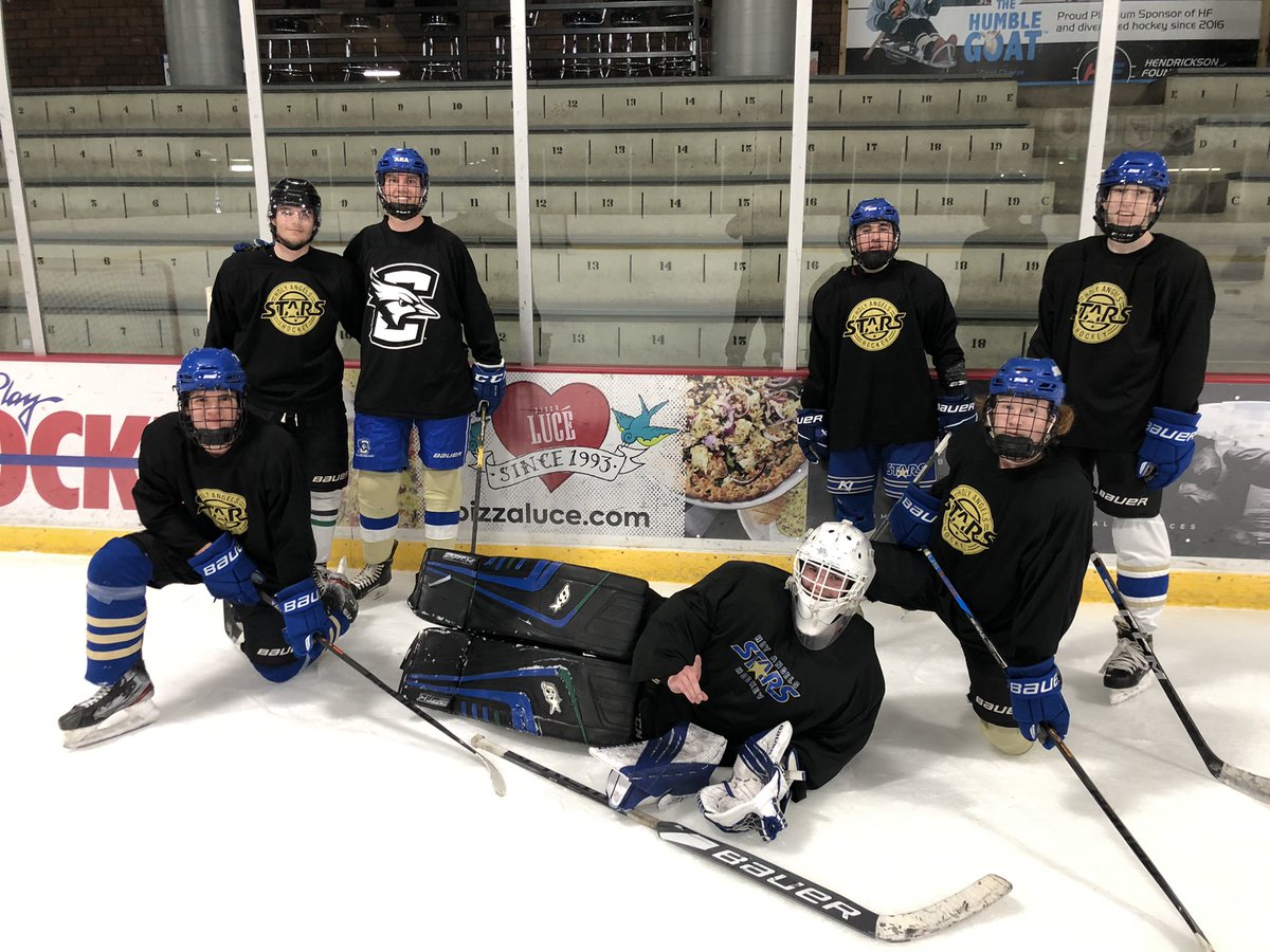 Academy of Holy Angels Boys Hockey tweet media