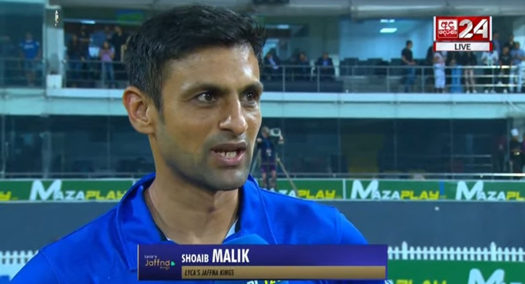TeamSM_ft_Tahir's tweet photo. 4th trophy in a row
First trophy in 2012
For my king
The real king of T20 cricket 👑
#shoaibmalik
#LP2022
#jaffnakings
#Cricket
@Lycajaffnakings
@realshoaibmalik
Alhamdulillah 🤲♥️😘 https://t.co/2rcszG76nR
