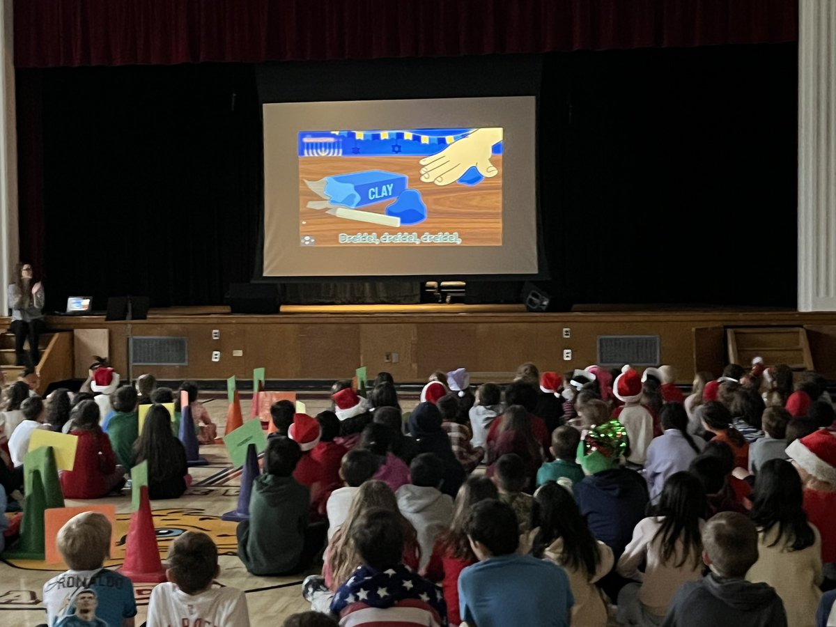 Somerville started the day with a wonderful staff Hot Chocolate Bar and ended with a fun school wide sing a long! Wishing you all a very Happy Holiday!