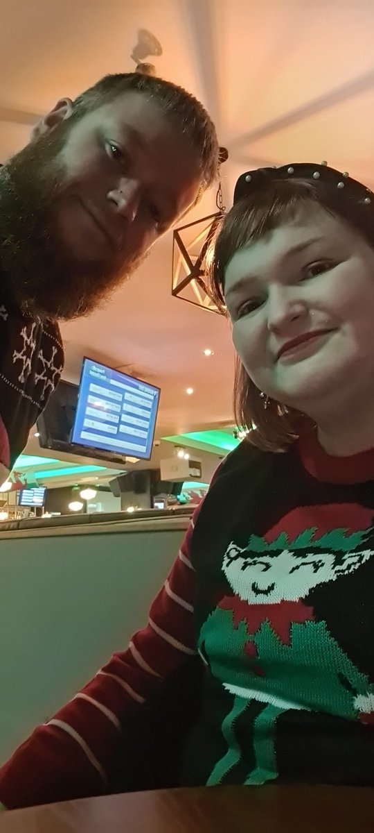 amy1989hope's tweet photo. Ready for Panto seeing the AMAZING @Ianhwatkins &amp; @gareththomas14 !! Never too old for Panto #Panto #cardiff #ianhwatkins #Gareththomas #welshlegends #broandsistime https://t.co/GO4iawIDqt