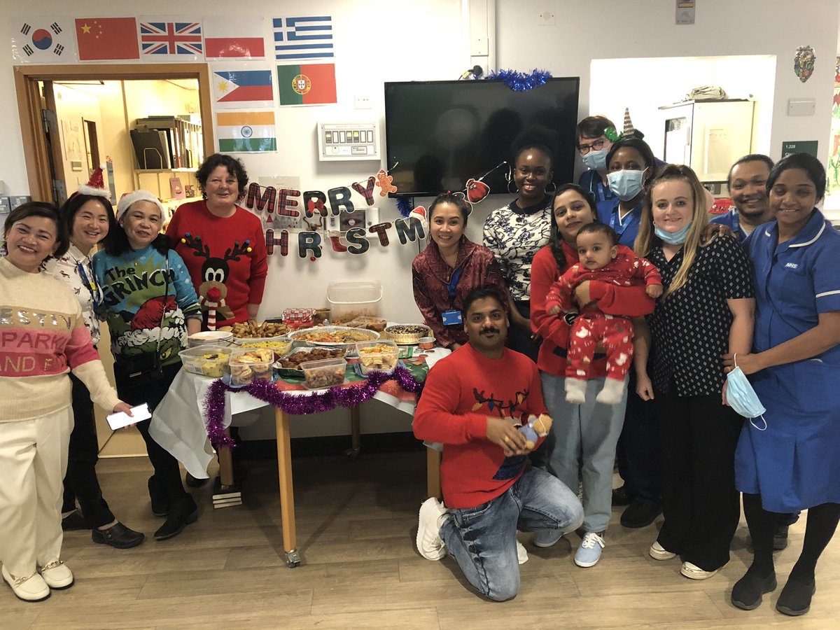 An amazing celebration with the Dream Team today🤩💝🥂thank you for coming to the ward and sharing the food, the love and laughter ...All the staff, patients and family have enjoyed the celebration 🎉 thank you all for making this happen. Merry Christmas 🎄 @Team Fielding