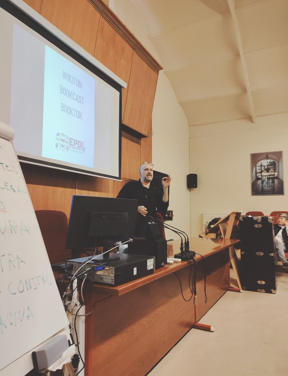 epdlsevilla's tweet photo. 🚀 ¡¡Comenzamos!! 📖📚
ADJs asisten a la jornada de presentación de una
nueva edición de #EPDL, y con esta van 18 ediciones fomentando la #lectura entre la población juvenil de la provincia de #Sevilla. https://t.co/YTbKzy45vP