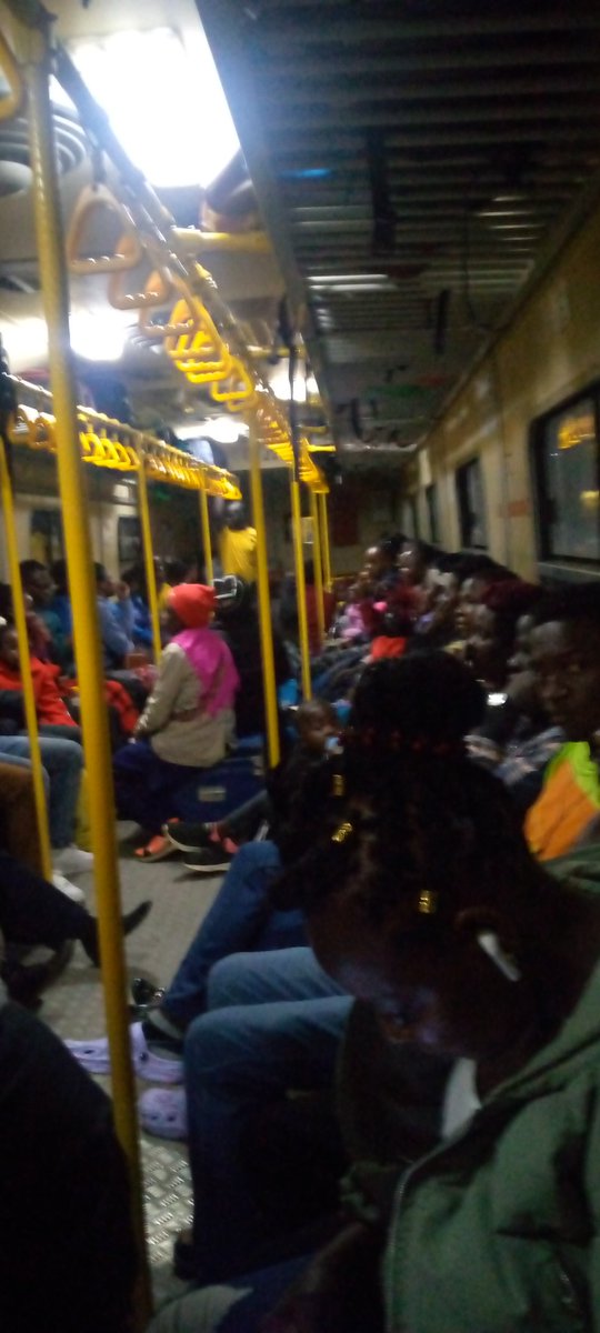 gwadawinnie's tweet photo. @KenyaRailways_  trains to kisumu.
Pre-book your tickets but let us carry excess @ntsa_kenya  @TransportKE @KURAroads https://t.co/K284LlGdYF