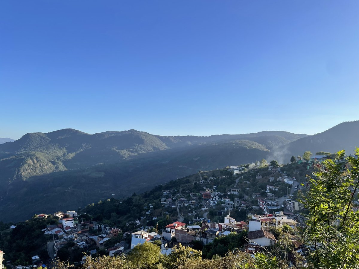 mcdnldhashbrown's tweet image. imagine waking up to this everyday.
unreal.
my dads town,
San Pedro Cajonos, Oaxaca