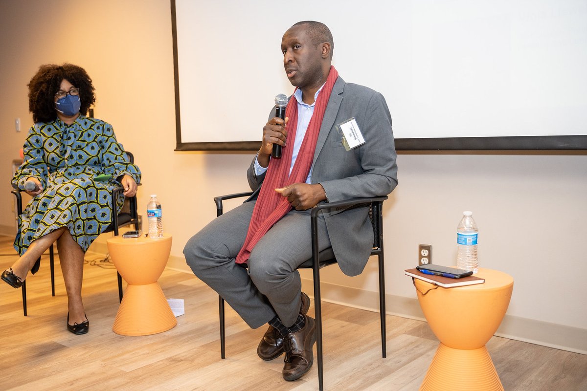 PharmacySenegal's tweet photo. Last week, I moderated a panel for a side event on African Diaspora, Finance &amp;  ICT at the Smithsonian Museum of African Art. The panelists offered insightful analysis and the audience was highly engaged. A few photos. https://t.co/R645HGMSaI