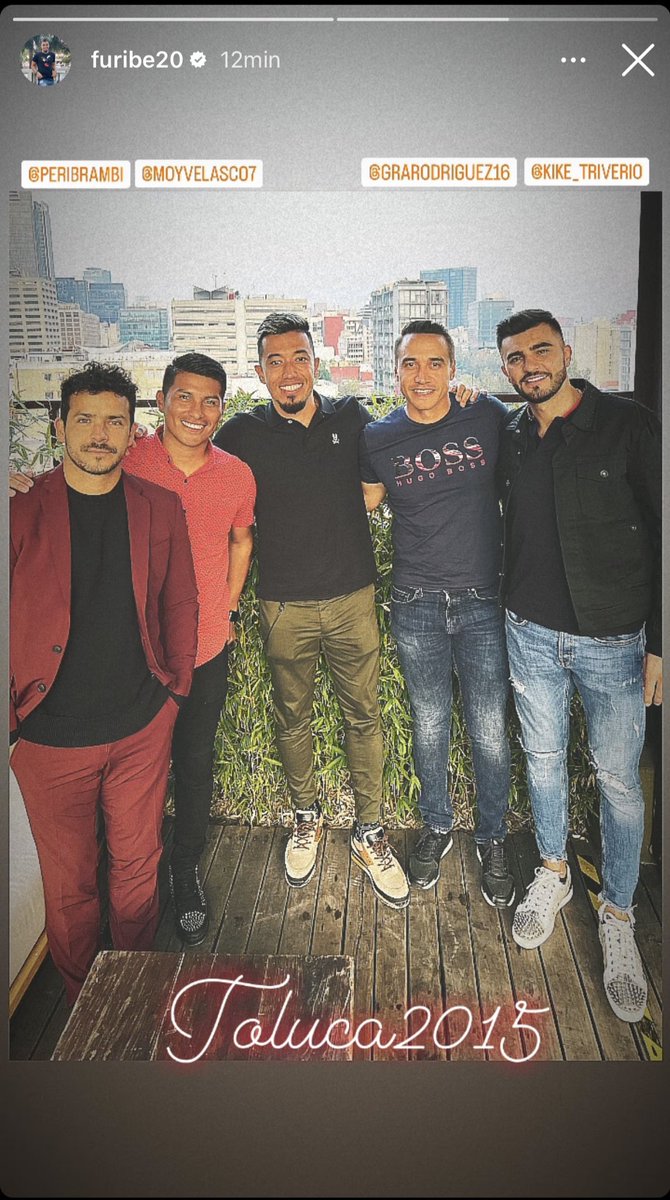 OEscarlata_'s tweet photo. Se reunió la Banda del 2015. 👹 

@peribrambi7, @MoyVelasco, @FUribe20, @Grarodriguez16 y @kiketriverio. https://t.co/OsPjL1evwY
