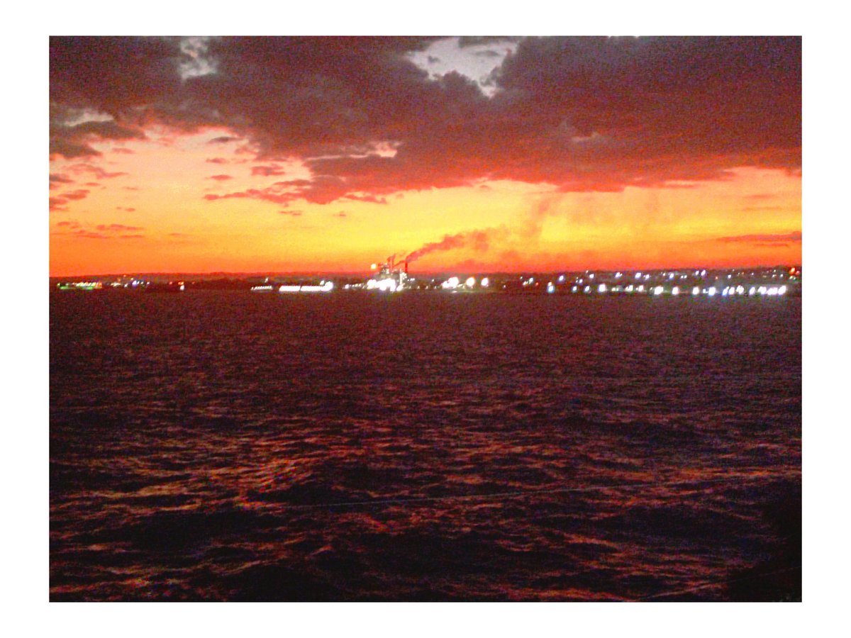 Puerto de Haina #RepublicaDominicana 
Feliz navidad universo.