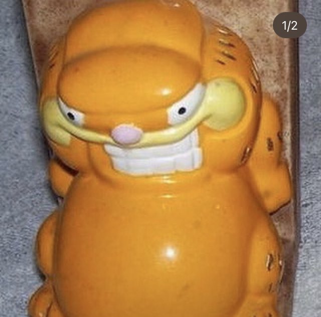 Garfieldweird's tweet photo. https://t.co/iKOzdNfPoO