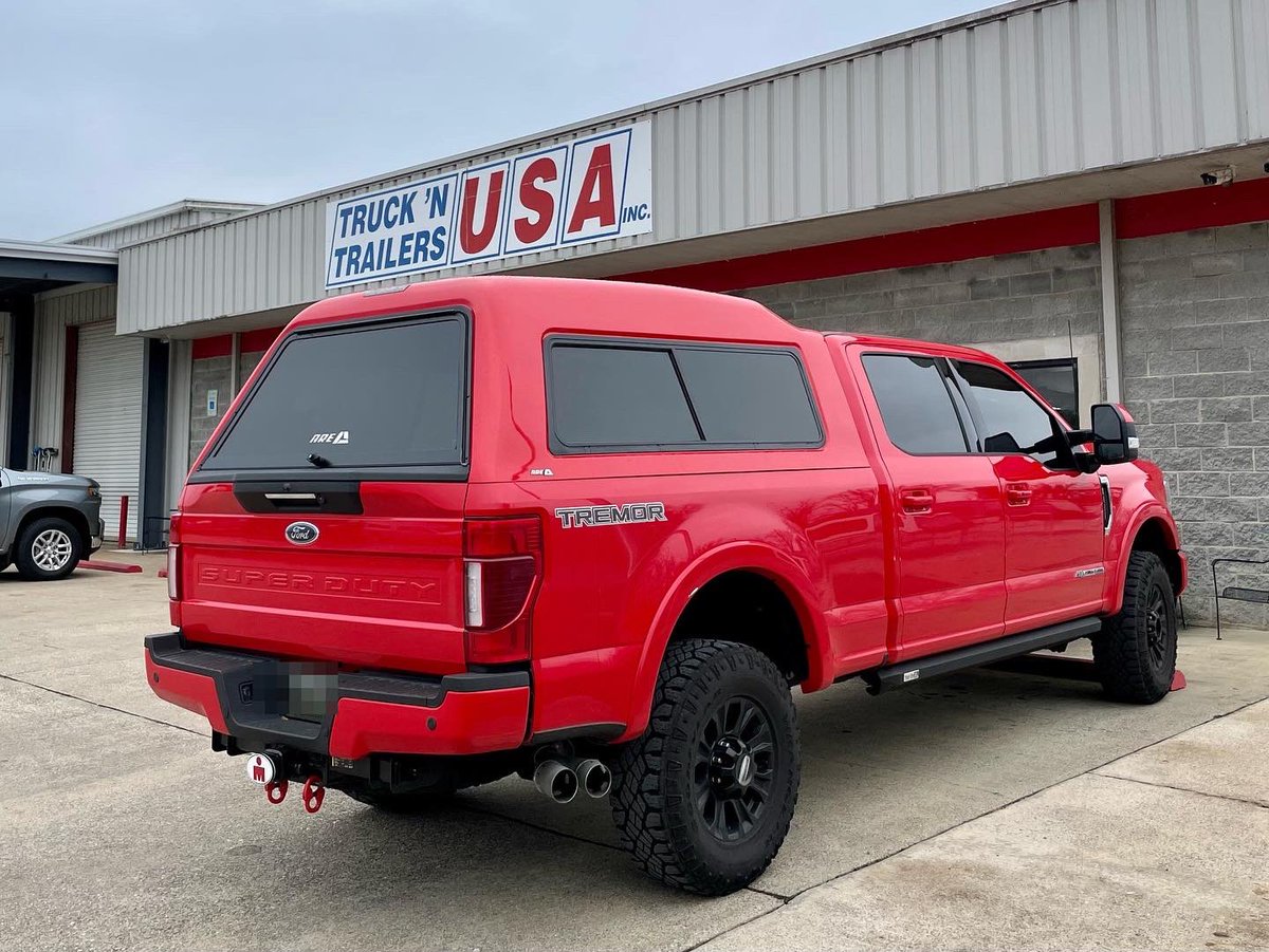 4tntusa's tweet photo. 👀 Is this Santa’s new ride…? 

Job done 👍🏻👍🏻…this @areaccessories MX Series top on this F-250 has plenty of room for all those presents and goodies! 

We will be closed Monday the 26th to spend time with our friends and family…have a Merry Christmas! https://t.co/vQZRooaSxV