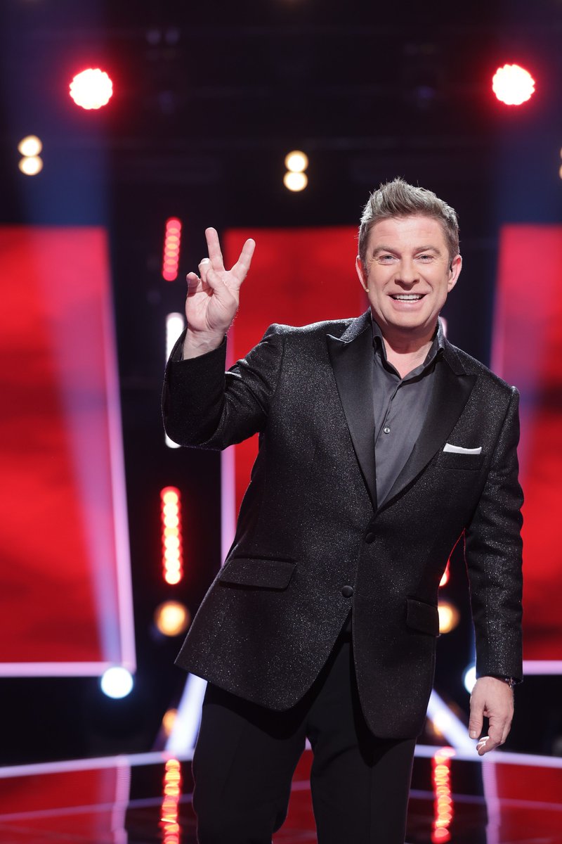 Finala sezonului 10 este chiar acum la PRO TV. 🔥
Comentează show-ul folosind #vocearomaniei, iar mesajul tău poate să apară la TV.
Să fie voce! ✌️✌️✌️