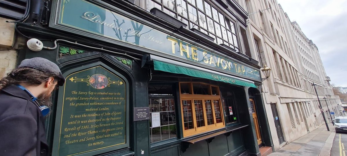 Britains___Pubs's tweet photo. The Savoy Tap @Al_Sangmoore & @VinnieSull1van
Address: 2 #Savoy St, #London #WC2R 0BA https://t.co/bGMOB8SDQJ