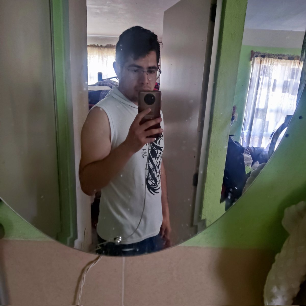 AolaniRaul's tweet photo. #NuevaFotoDePerfil https://t.co/tgmJ4KFzVb