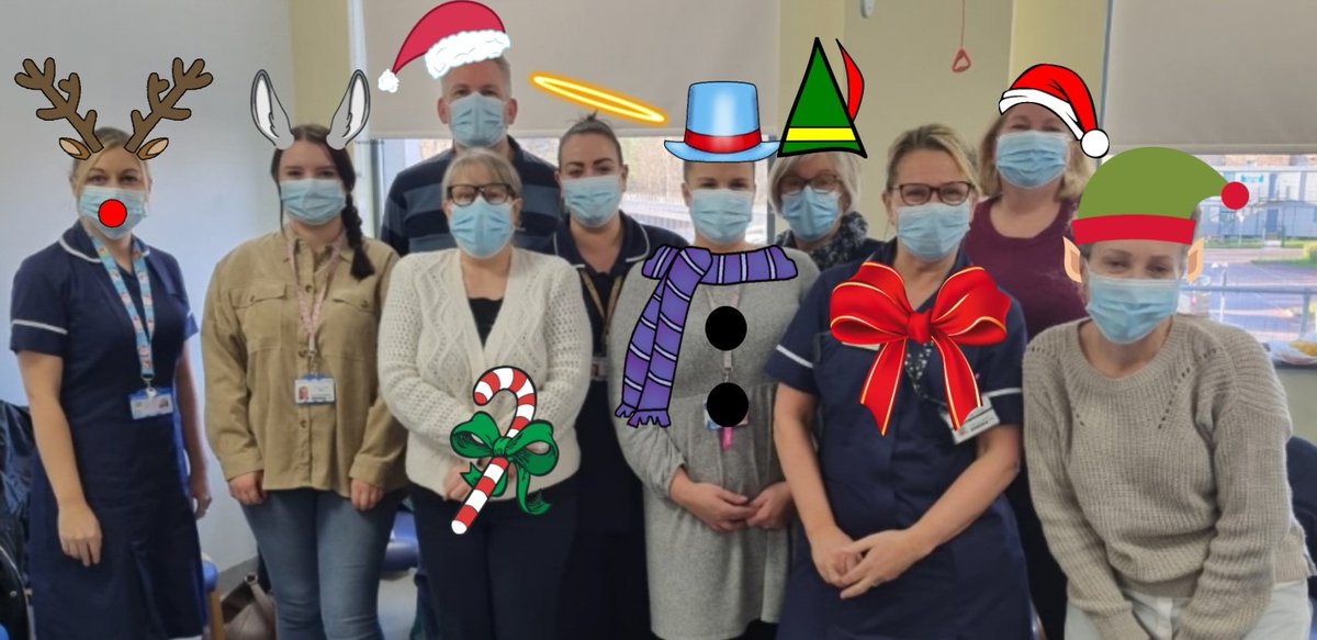A very Merry Christmas to all from the Critical Care Outreach Team at Mid Yorks! 🎄🌟🎅🏻 Thank you for all your hardwork and dedication despite current challenging times 💙 #nhsheroes @DosMyht @DomMyht @MidYorkshireNHS