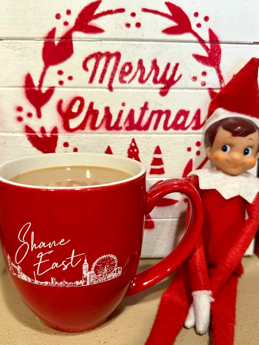 VoiceAddicted2's tweet photo. Felt like a @ShaneEastReads #redmug kind of morning. Anyone else? 👀🇬🇧❤️☕️😍
https://t.co/sfHvpJt6yp https://t.co/fNyQhde96O