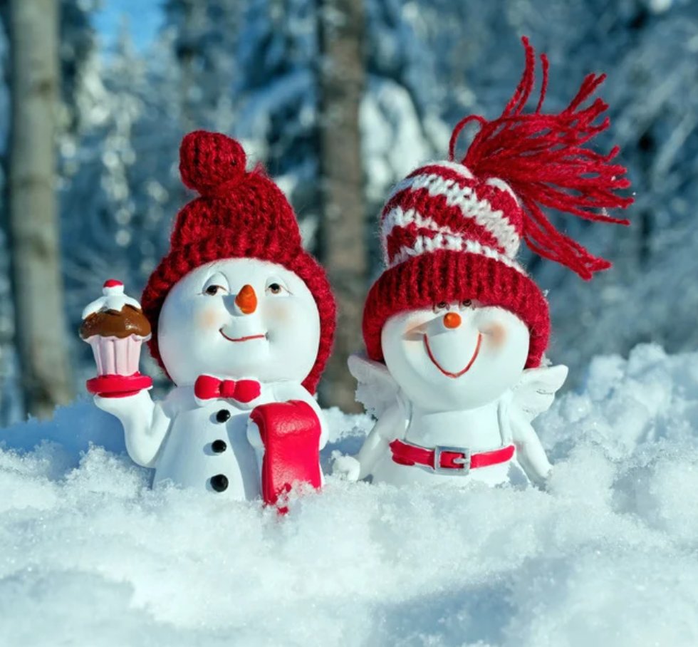 ChildWatchOS's tweet photo. #Winter is officially here and it's getting #cold!
 
Here are some tips for making the most out of these #frosty days! ❄️ ☃️❄️ 

https://t.co/HBhZP2x7u2 https://t.co/SUgnxbwgNi