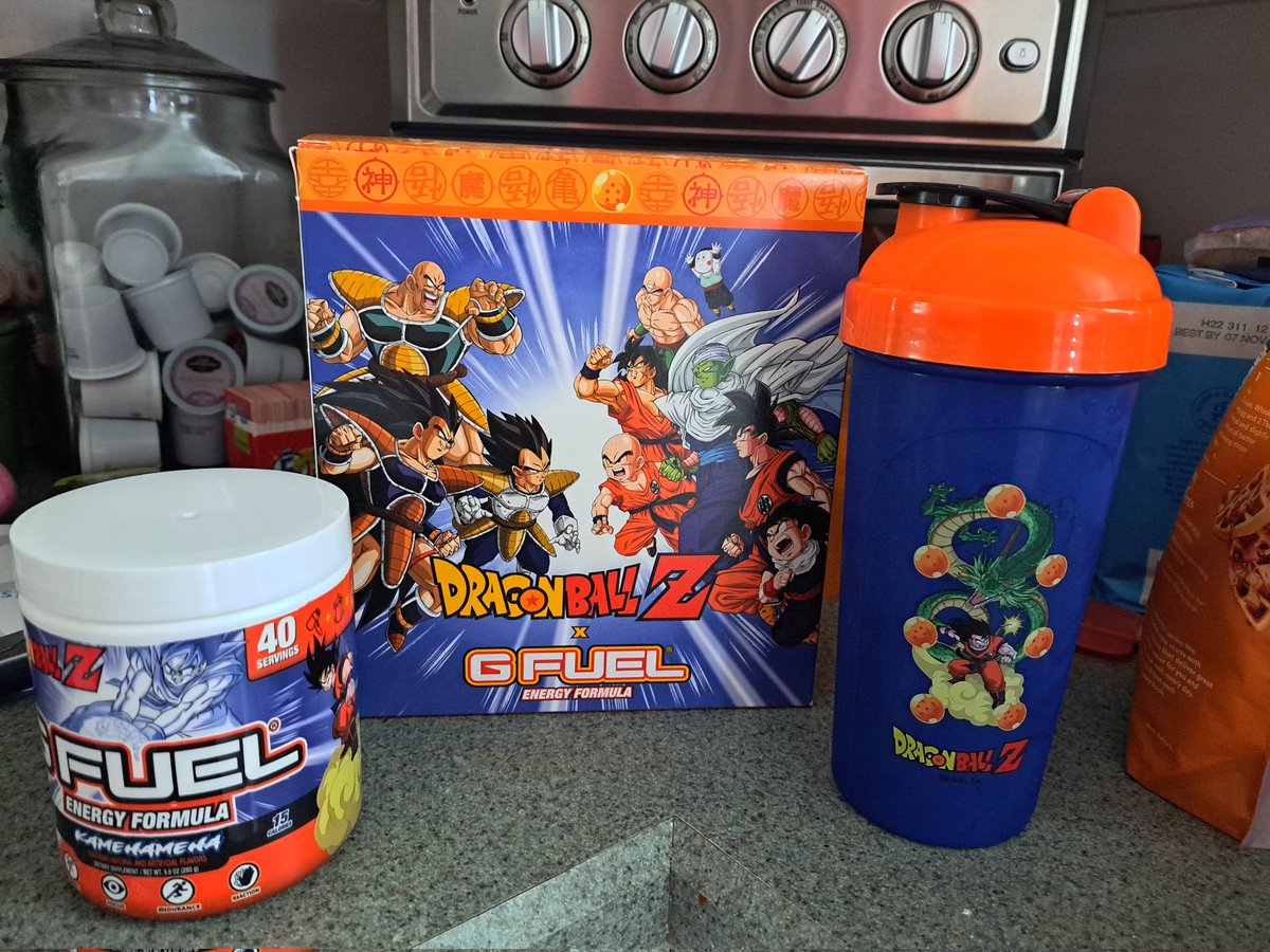 akpen859's tweet photo. @Nanogenix The Box Came In For Christmas. Time to taste Goku's energy. https://t.co/GdV5VqHaiK