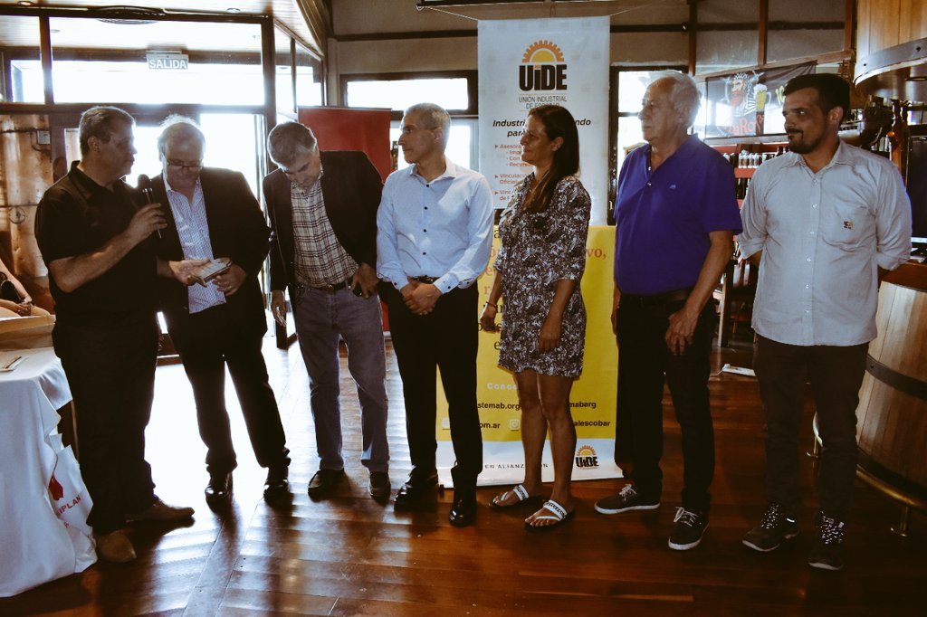 Felicitaciones <a href="/PrensaUide/">UIDE</a> por el nuevo aniversario y el trabajo en equipo que hacemos diariamente por el desarrollo regional.