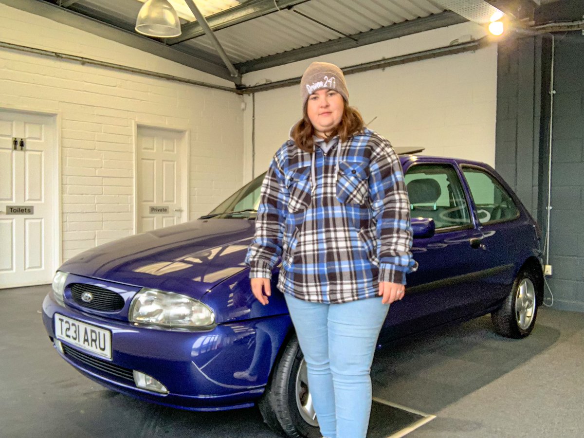 Driven247yt's tweet photo. Blog post added to my website of the Keith Motors LIKE NEW 1999 Fiesta, give it a read https://t.co/PtlClGpXPk 👌🏻
•
#ford #fords #fiesta #zetec #fordfiesta #hatchback #zetecs #sunday #youtuber #youtube #classiccar #forduk #fordka #ka #showroom #carvideo #cars #car #mk4fiesta https://t.co/Mvqs9N4TCg