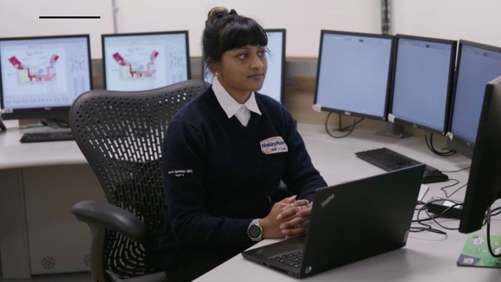 PhilspaceLtd's tweet image. 📚 Ms Hussain, a #ReactorOperator apprentice at Hinkley Point C power station, attributes her success to being encouraged to embrace #STEM subjects at school.

Do we encourage women enough to work in STEM? Let us know 

Read more with @BBCNews: bbc.co.uk/news/uk-englan…
