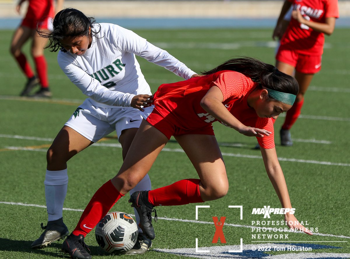 ProShotsbyTom's tweet photo. La Salle vs Schurr girls varsity soccer photos now posted on Maxpreps.  
https://t.co/jSx4iXDIX4
#highschool #soccer #sports #sportsphotography #proshotsbytom @LaSallePas @LaSalleLancers @gomusd @MaxPreps @MaxPrepsPR https://t.co/dFqkxeqpNP