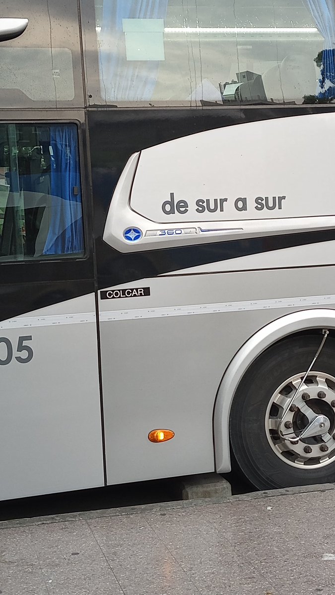 BuseswebRosario's tweet photo. En imagen dejamos a dos versiones de Metalsur de Piso simple, en la 3ra. Generación de Starbus 345(3.45 altura) y Starbus 360(3.60 altura). 
#Metalsur #StarbusIII #Starbus345 #Starbus360. https://t.co/ruTpgw0n6t
