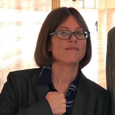 She’s so mother im sorry