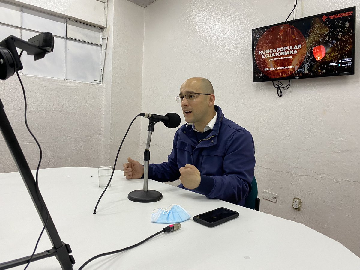 JaimeMoreno_M's tweet photo. 📌 En este momento estamos en @RadioSonoonda, para hablar sobre nuestra ciudad #Cuencaec y nuestras propuestas para ella.
https://t.co/LTZnkO8efM
#RescatemosCuenca ❤️💙 https://t.co/wUg60GaCby