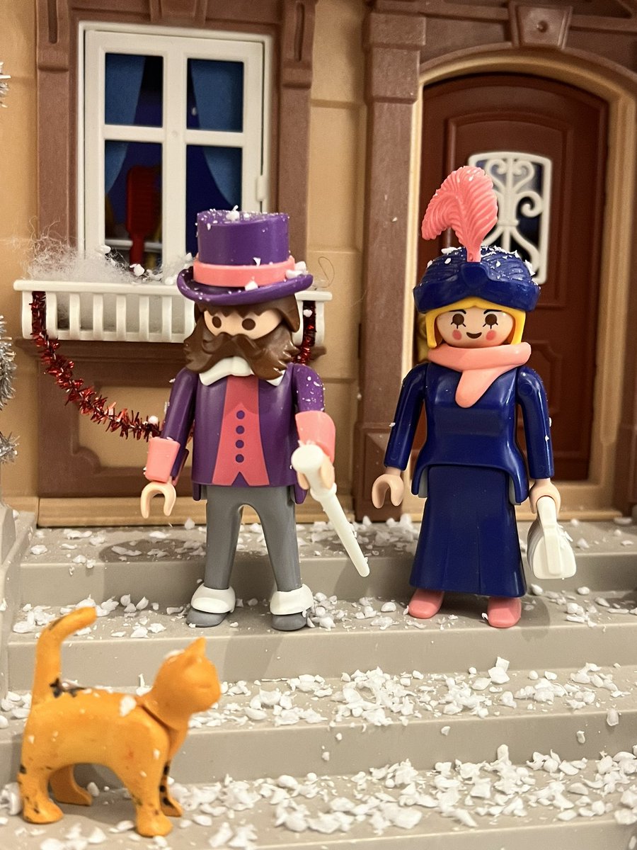 BricklovesS's tweet photo. Ya huele a navidad ❄️❄️❄️❤️❤️❄️❄️❄️ https://t.co/dj6Q0YnyWi