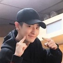 FallenPhoenix28's tweet photo. My love, I always think of you and it hurts not being able to write to you every day like I used to. 
I miss everything about you, even though I know you're working so hard for your projects
#ChanyeolStayStrong
#ChanyeolWeAreAlwaysByYourSide
Stay with me, for life
I love you more https://t.co/HLLMIfxZXx