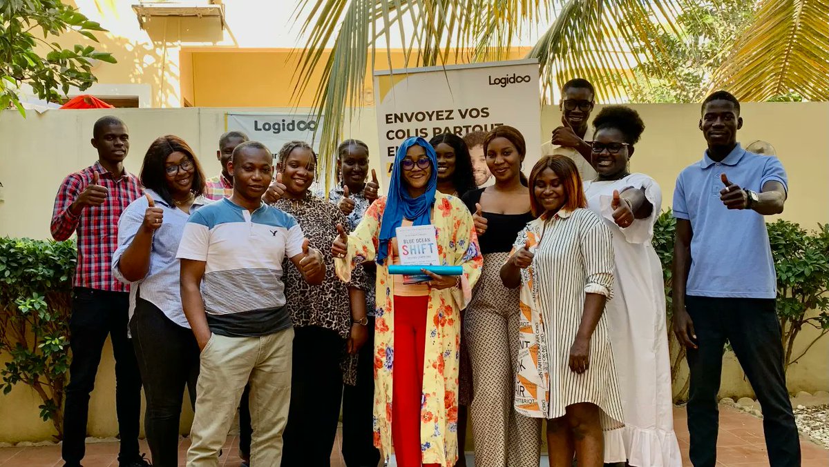Logidoo_'s tweet photo. Nous sommes très heureux de vous annoncer que logidoo est lauréate du @blue_awards Sénégal 2022 organisé en partenariat avec @hec_paris, Ia @dersenegal et l'@franceausenegal.
Bravo à toute la team logidoo 🥳
Un grand merci à tous nos fidèles clients 🙏🏾😊😊
#kebetu #logidoo #sn https://t.co/YDswf4eXLW