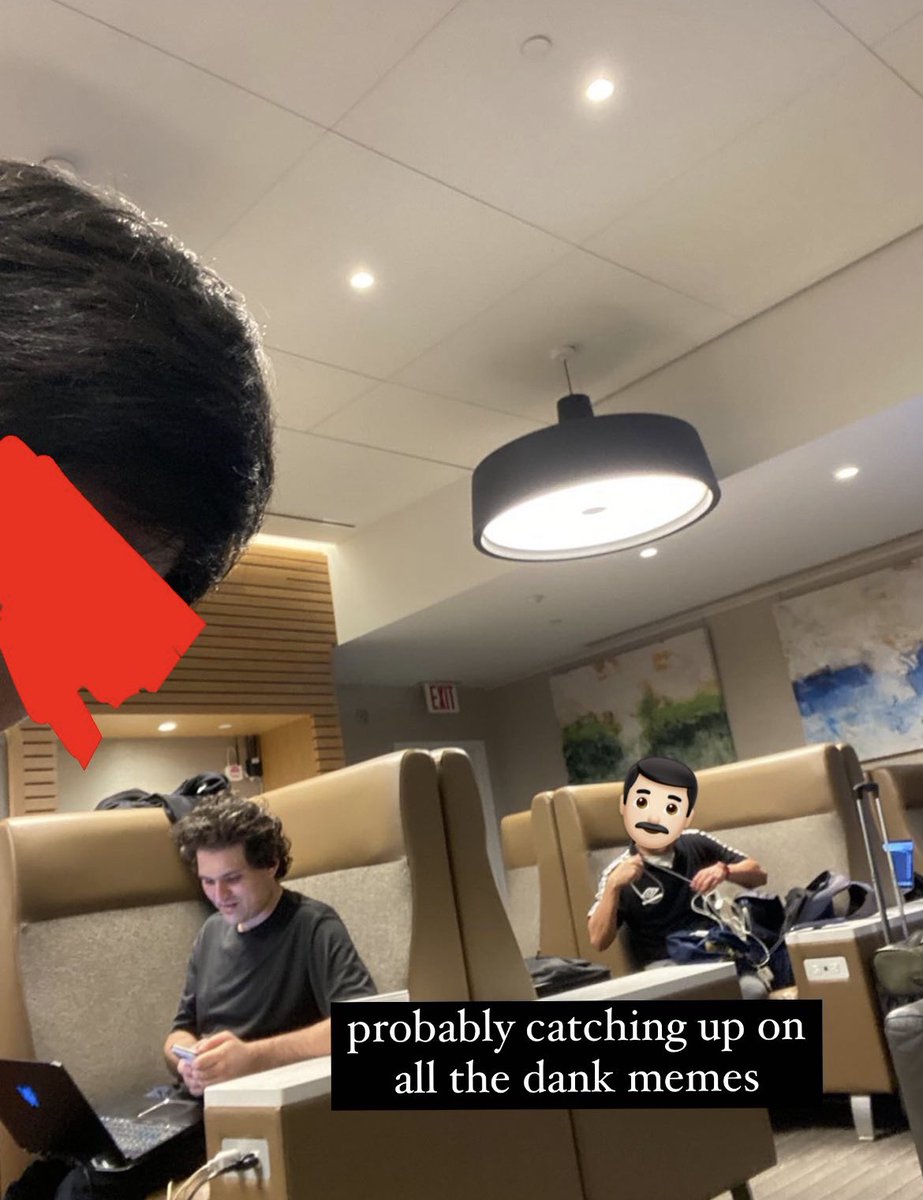 One of my followers spotted SBF chilling at JFK airport last night and snapped some icon photos
