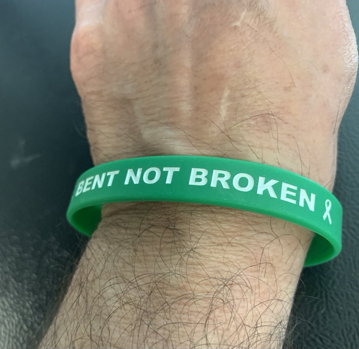 LawrenceHaber2's tweet photo. A sweet gift from one of my scoliosis patients who just had a vertebral body tether. Such a privilege to be able to care for so many children and adolescents with scoliosis and guide them to the appropriate fusion or fusionless treatment! #scoliosisstrong ⁦@OchsnerHealth⁩ https://t.co/uxqaKA04gT
