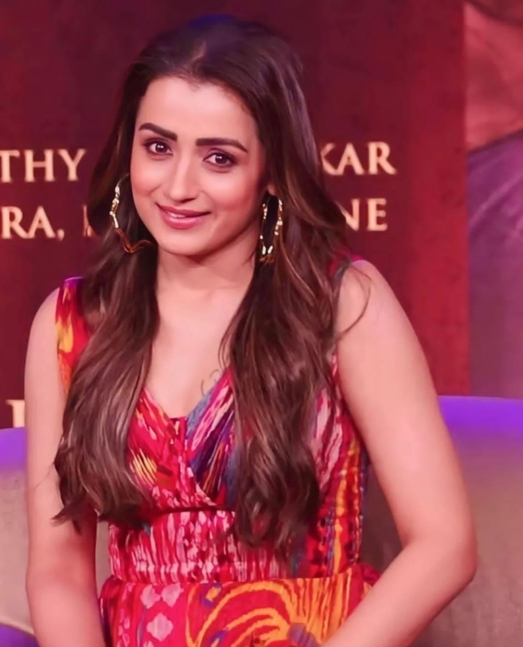 FksISR0XEBUq1hb?format=jpg&name=large