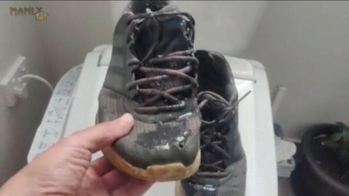1 pic. Is cumming in sneakers still a thing?

#cum #masturbate #gaysneakers #gayfootwear

https://t.co/Qk3PpaeDbU